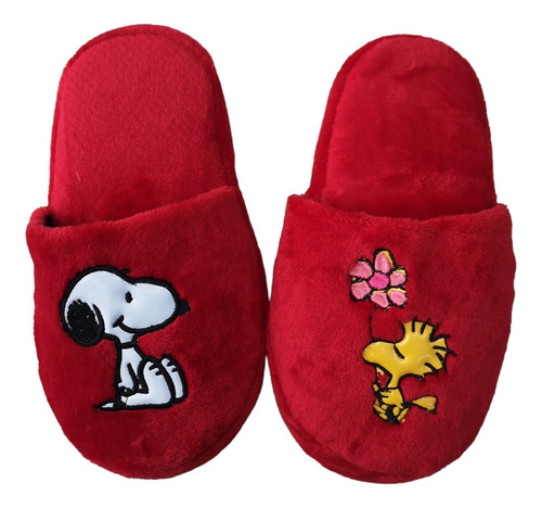 Pantuflas De Snoopy Color Rojo Y Suela Antiderrapante
