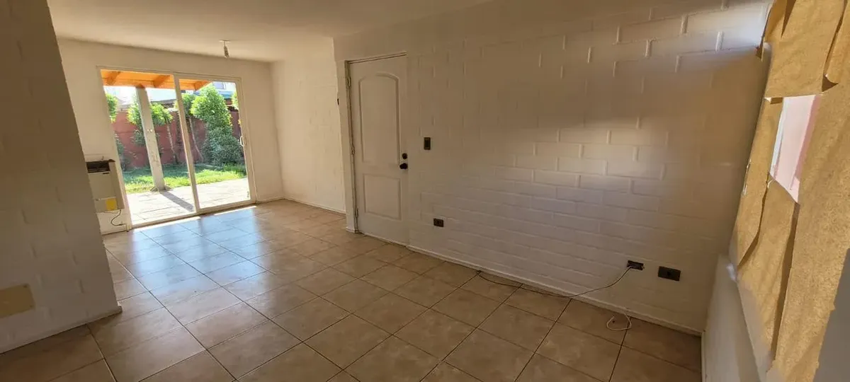 Imagen 1 de 5 de Casa En Microbarrio 3 Dorm, 2 Baños, Buen Espacio Exterior