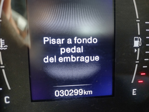 Imagen 4 de 6 de Fiat Toro Freedom 4x2 2017