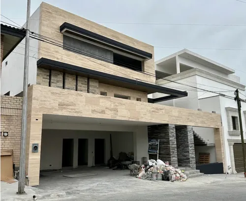 Casa En Venta En Colonial De La Sierra En San Pedro Garza García