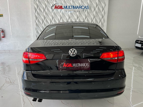 Volkswagen Jetta 2.0 Comfortline Flex Aut 4p