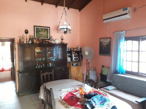 Imagen 3 de 12 de Casa En Venta Bruselas Al 600 Ituzaingo