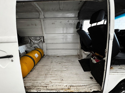 Volkswagen Kombi 1.4 MI FURGÃO 8V FLEX 3P MANUAL