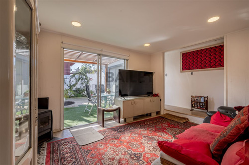 Casa En Venta De 5 Dormitorios (cercana A Jumbo Montemar)