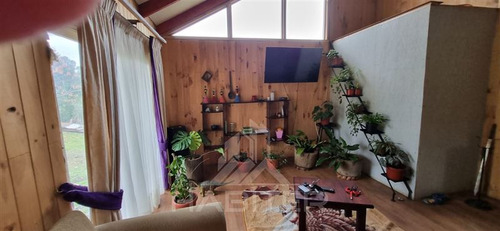 Dos Casas En Incluidas De 3 Y 4 Dormitorios ,dos Baños C/u
