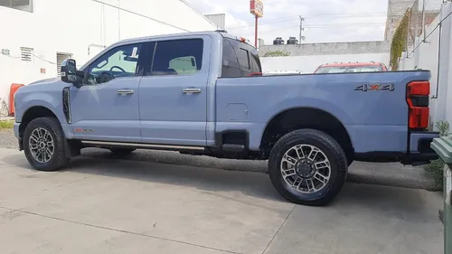 Ford F-250 Limited Diesel 6.7l V8 Ta