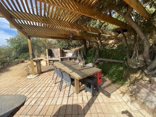 Casa En Venta De 4 Dorm. En Quilpué