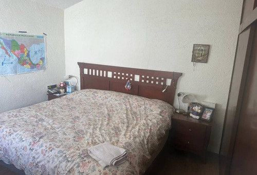 Casa En Venta Con Excelente Ubicacion!!...