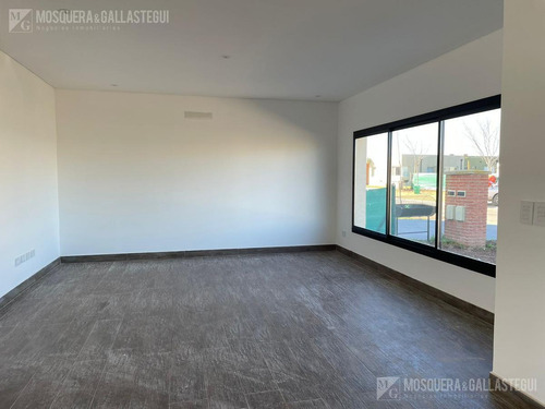 Imagen 9 de 30 de Casa - San Ramon
