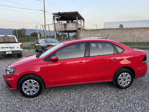 Volkswagen Vento 1.6 Starline At