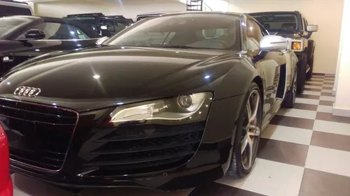 Audi R8 4.2 Quattro 6vel At