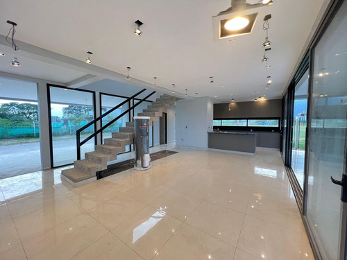 Venta Casa A Estrenar 3d -country Viento Sur