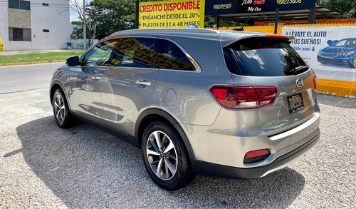 Imagen 2 de 15 de Kia Sorento 2.4l Ex 7p