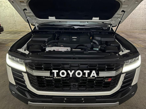 Imagen 17 de 17 de Toyota Lc300 Gr