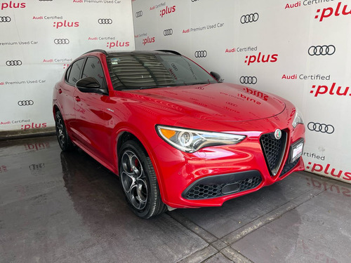 Alfa Romeo Stelvio 2.0L L4 Turbo Veloce Awd