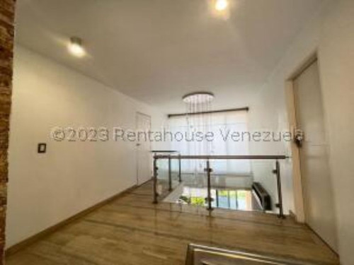 #23-25048 Bello Townhouse Ubicado En Loma Linda