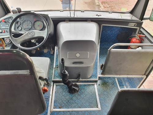 Minibus Mercedes Benz 914 2005 Metalpar 24 Asientos