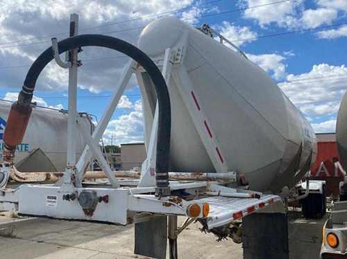 Imagen 3 de 8 de Pipa Para Cemento, Remolque Fruehauf 32,000 Kg Seminuevo