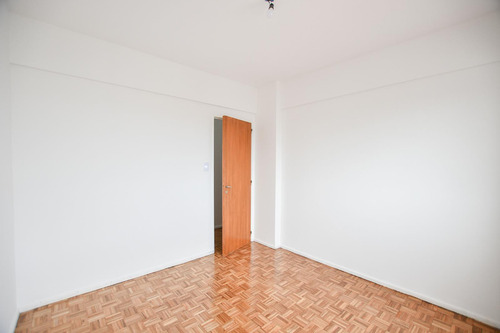 Departamento 3 Dormitorios En Venta En Calle 33 Entre 18 Y 19 La Plata