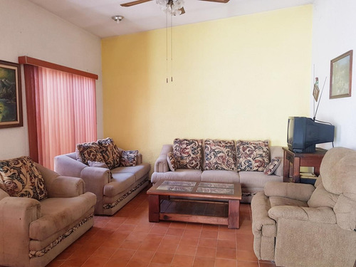 Imagen 5 de 20 de Casa En Venta En El Campestre Gómez Palacio - (2)