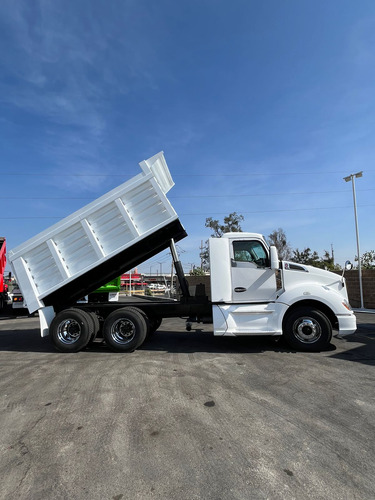 Kenworth T660 Volteo De 14 Mts Minero