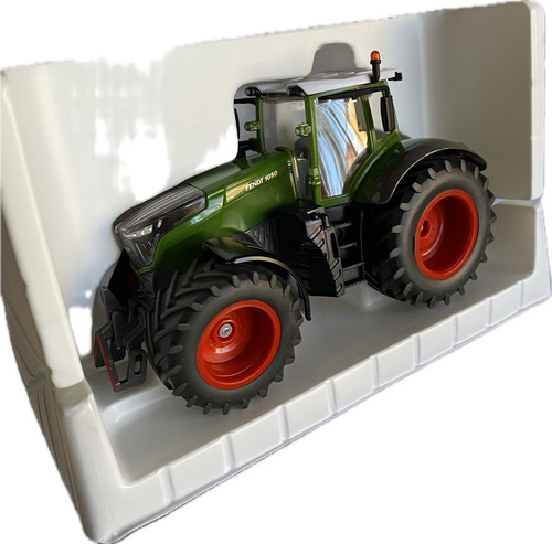 Tractor Fendt