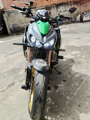 Kawasaki Z1000, Como Nueva, Varios Extras...