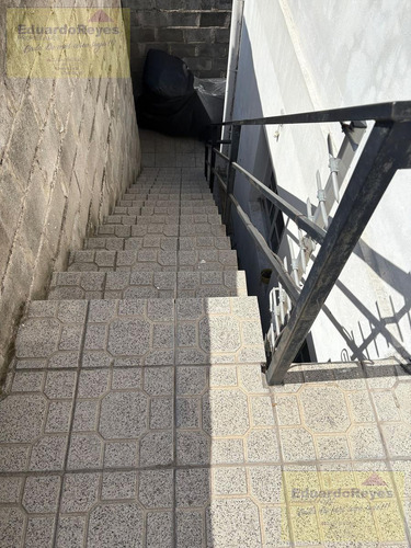 Ph En Planta Alta Por Escalera