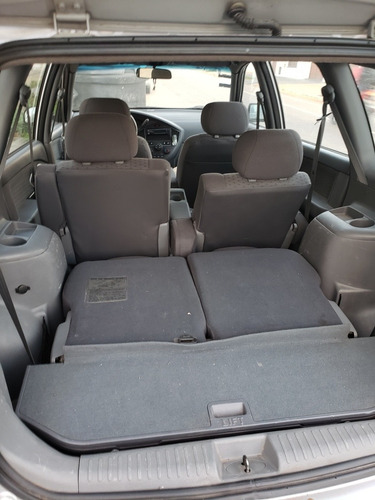 Kia Carens 2.0 Lx 4x2 At 2007