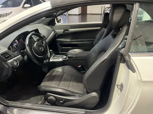 Mercedes Benz E200 Cgi At 4x2 1.8