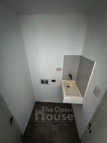 Apartamento En Renta En Zona 2 Edificio Baldone