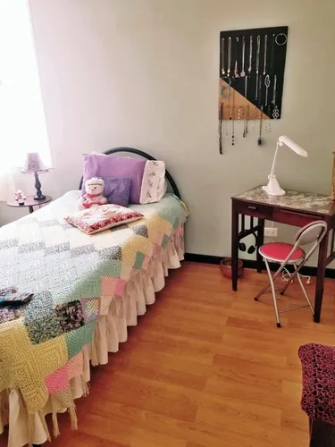 Amplio Apartamento De 2 Alcobas En Santa Paula. 90 M2. Piso 4 Con Ascensor.