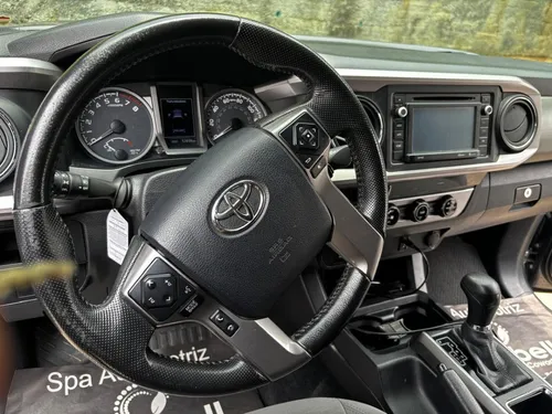 Toyota Tacoma Sr5