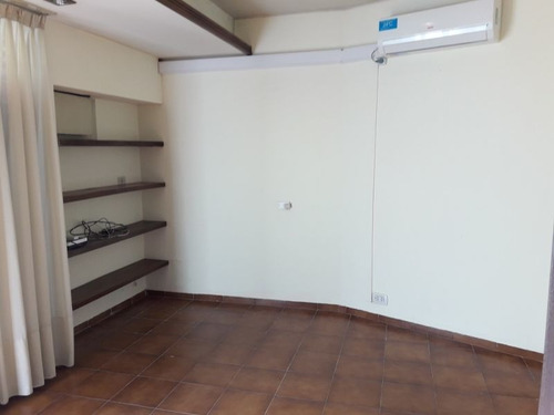 Imagen 6 de 8 de 54 E/11 Y 12 - Oficina/consultorio- Baum Propiedades