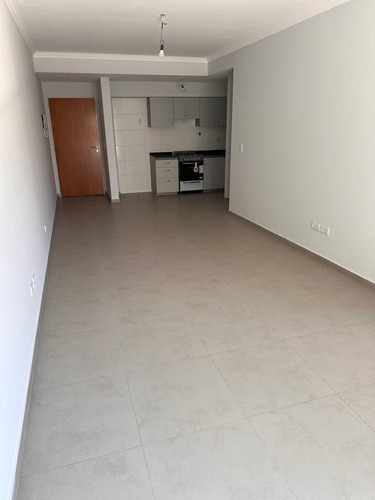 Venta Departamento Tipo Casa 3 Ambientes A Estrenar En Versalles