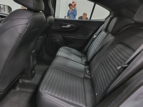 Fiat FASTBACK 1.3 T270 At6