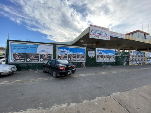 Imagen 5 de 19 de Estación De Servicio En Importante Esquina Con 98m En Ituzaingó