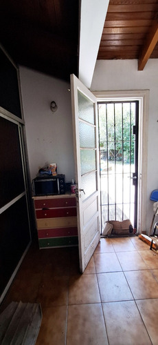 Venta De Casa De 5 Ambientes * Quincho * Pileta * Parque