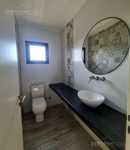 Imagen 7 de 18 de Hermosa Casa Con Salida A La Laguna - El Canton