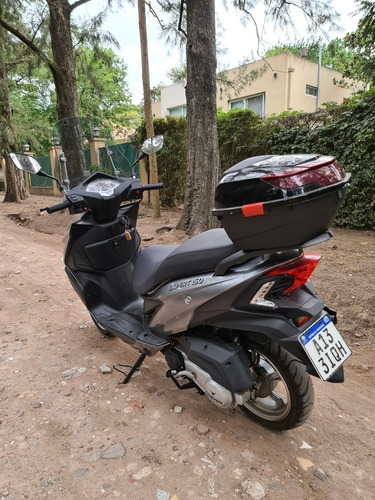 Imagen 3 de 10 de Moto Scooter Corven Expert 150 Full Completa Igual A Nueva!!