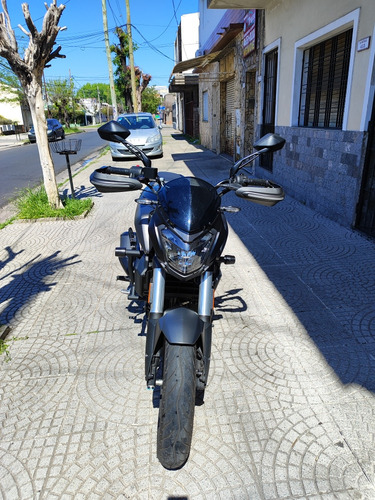 Dominar 400