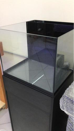 Imagem 4 de 10 de Aquário Cubo Marinho Completo 100 L Novo Fabrica Aquaproject