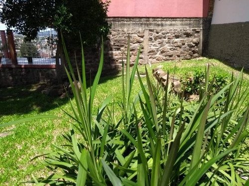 Casa Em Vila Nova Com 2 Dormitórios - Mi270797