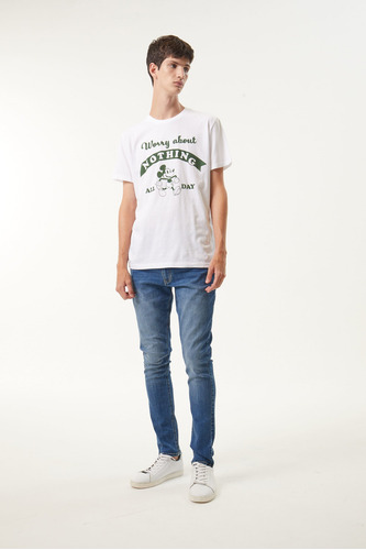 Imagen 4 de 7 de Remera Estampada Mc Disney Blanco