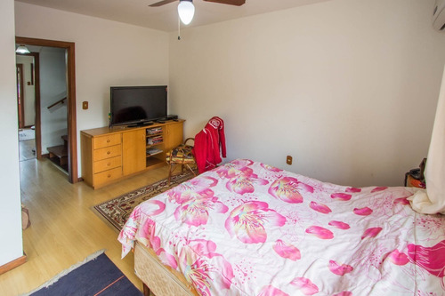 Casa Em Hípica Com 3 Dormitórios - Lu428883