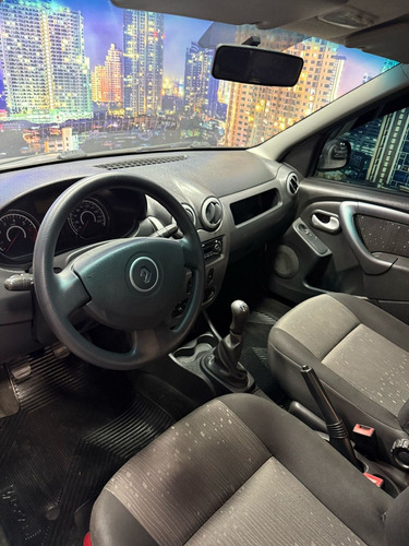 Renault Logan Expression Hi-Flex 1.6 8V 4p