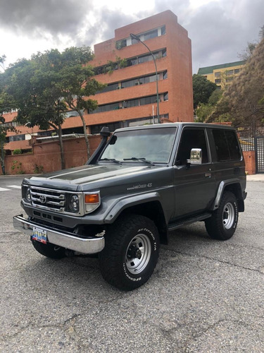 Toyota Macho Land Cruiser 4x4 Sincronico