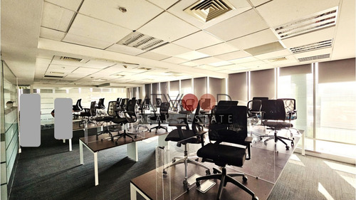 Amoblada - Oficina 236 M2 / 4 Privados / E. Militar