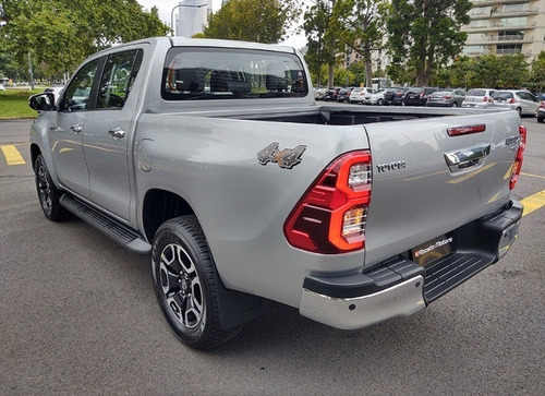 Imagen 14 de 19 de Toyota Hilux Srx 2.8 At 4x4 0km
