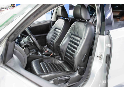 Volkswagen Jetta 2.0 TSI HIGHLINE 200CV GASOLINA 4P TIPTRONIC